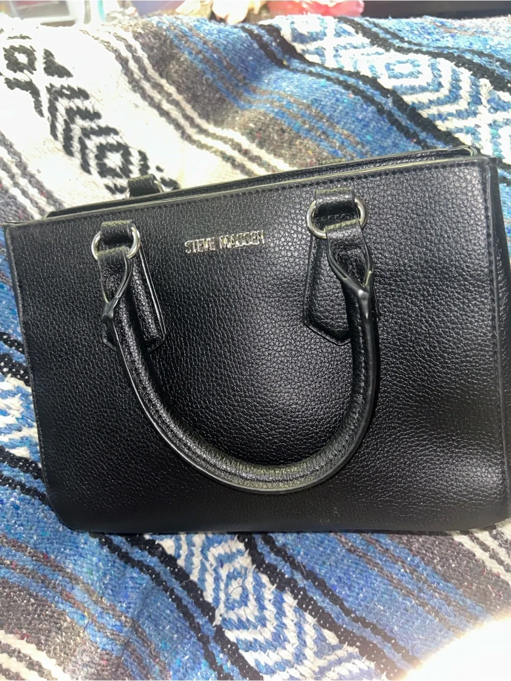 Steve Madden structured black